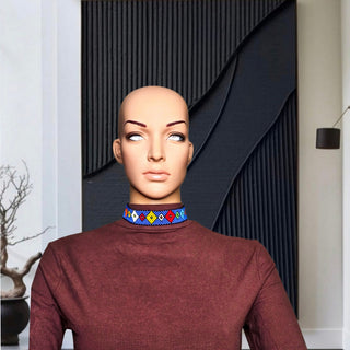 How the choker will look on a turtleneck outfit